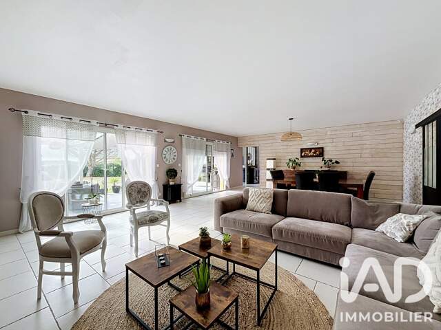 Vente Maison traditionnelle 8 pièces — photo du bien