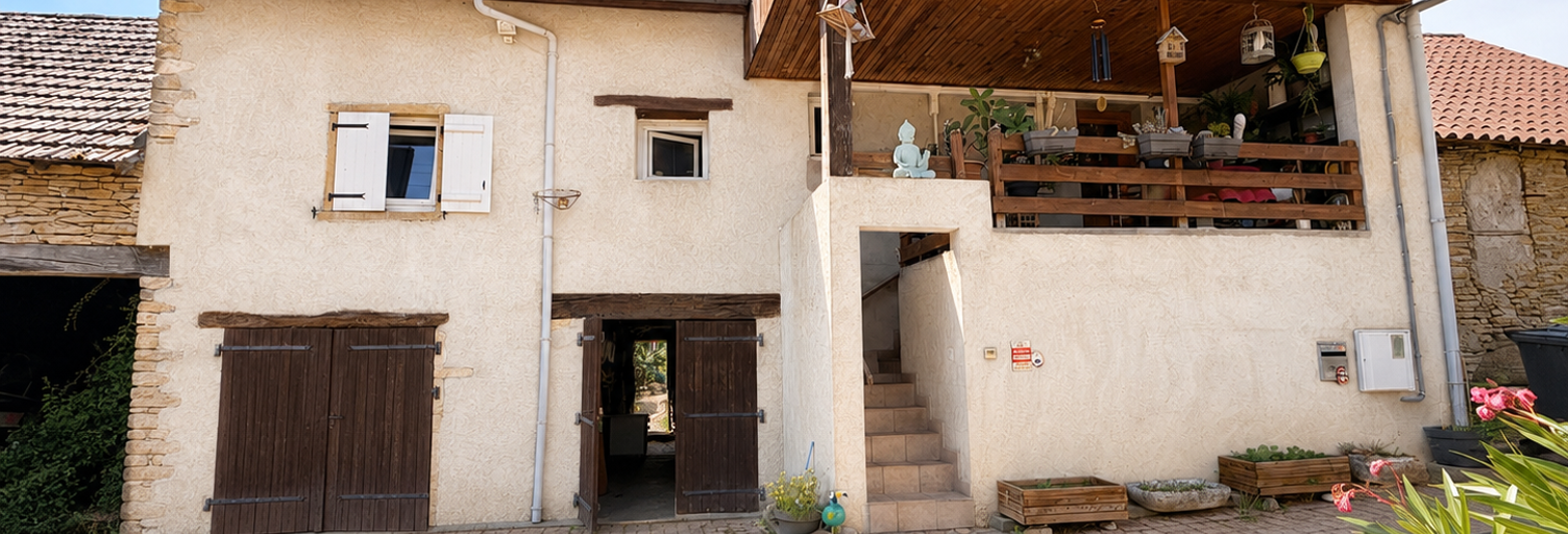 Maison 5 Pièces 92 m² à vendre à La Vineuse sur Fregande (71250)