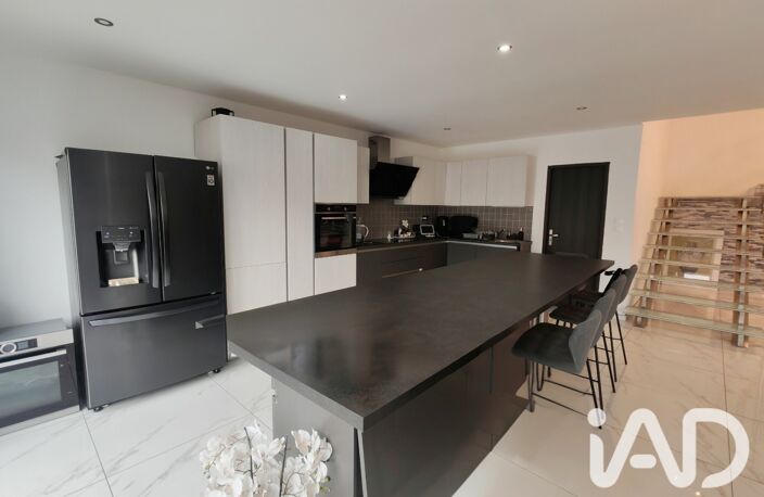 Vente Maison/villa 5 pièces — photo 4