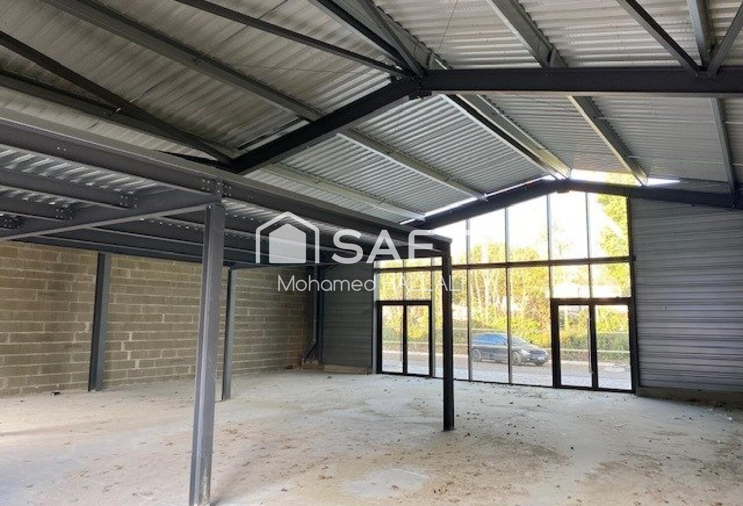 Hangar, Nouveau Port entrée d'Arcachon, 310 m², Vitrine — photo 1