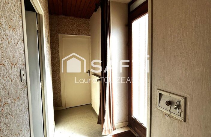 Maison en pierre beaux volumes jardin arboré authenthique et paisible fort potentiel centre ville bord de mer — photo 2