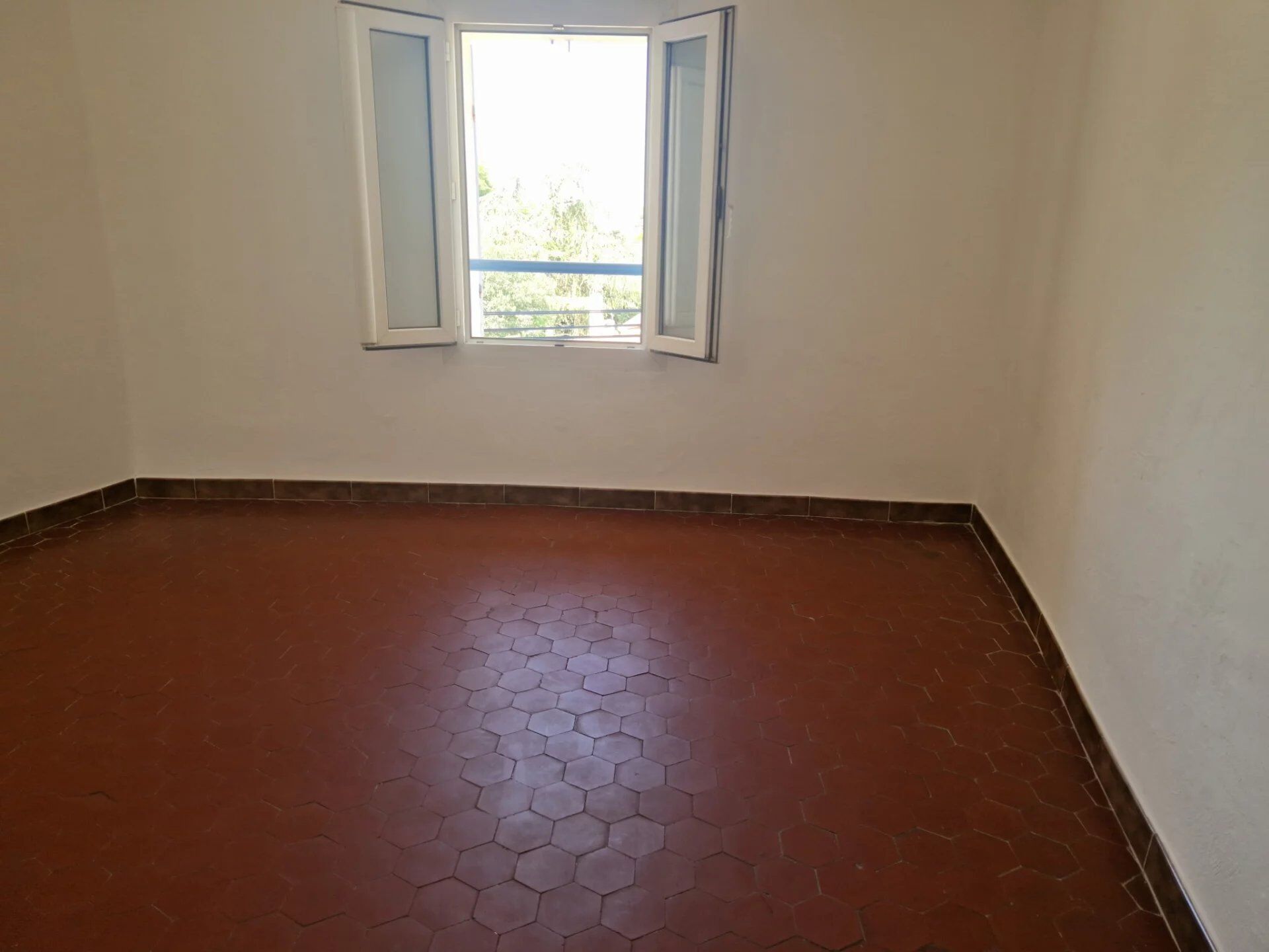 Acheter appartement de 3 pièces 64 m² 209 000 € à Lambesc (13410) : une annonce Arthurimmo.com — 2