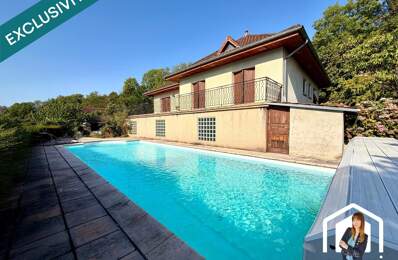 Maison familiale avec piscine, grand sous-sol et terrain arboré avec vue sur le Vercors — photo du bien