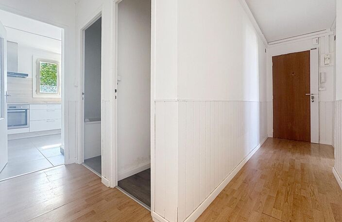 Appartement T4 CAUDÉRAN  Emplacement recherché à proximité de la place Mondésir — photo 3