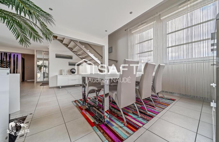 Maison individuelle 223 m² avec piscine chauffée — photo 5