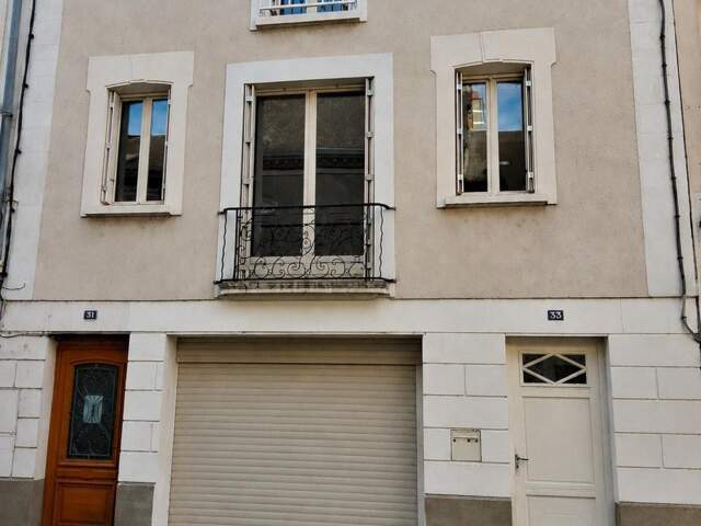 Maison familiale : 3 chambres, garage, cour, balcon — photo du bien