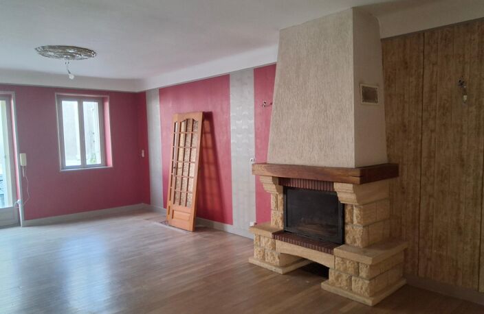 Maison familiale : 3 chambres, garage, cour, balcon — photo 2