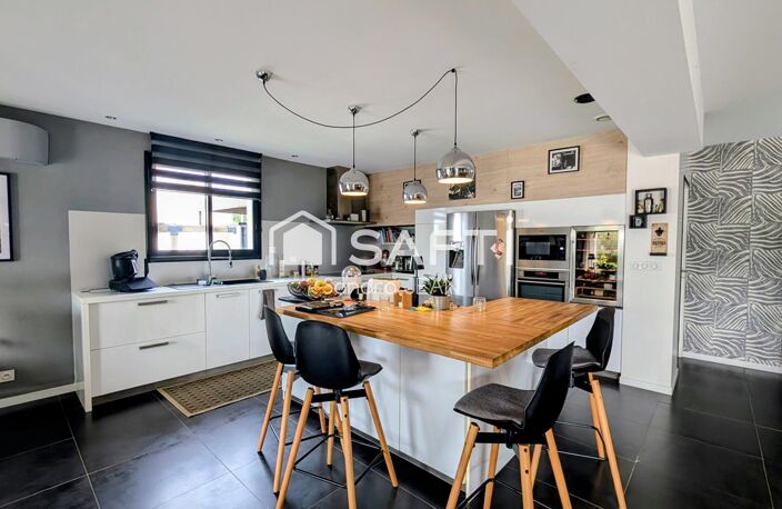Maison contemporaine de plain-pied avec piscine — photo 5