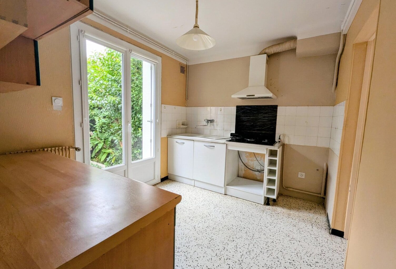 Maison lumineuse avec jardin et garage, Pézenas (34120) — photo 1
