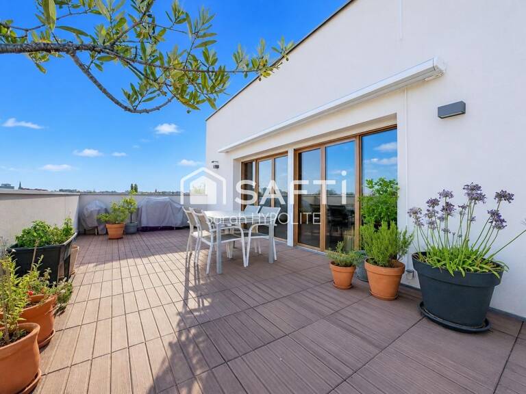 Appartement de 100 m2 avec terrasse de 49 m2 sans vis-à-vis — photo 1