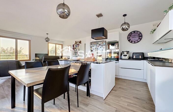 Appartement de 100 m2 avec terrasse de 49 m2 sans vis-à-vis — photo 3