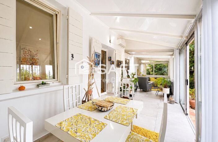 À QUELQUES MINUTES DU CÉLÈBRE VILLAGE MÉDIÉVAL DU CASTELLET, PROFITEZ D'UNE VÉRITABLE VIE DE VILLAGE AVEC COMMERCES À PROXIMITÉ ET LITTORAL — photo 4
