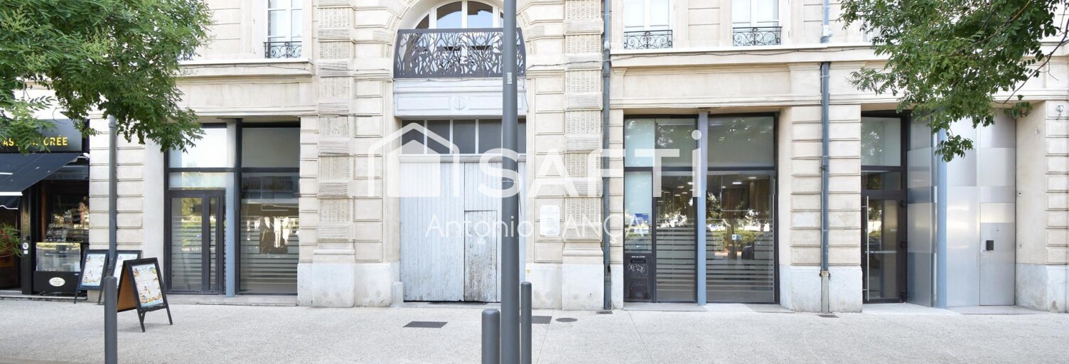Bureau 13 Pièces 330 m² à vendre à Marseille 2 (13002)