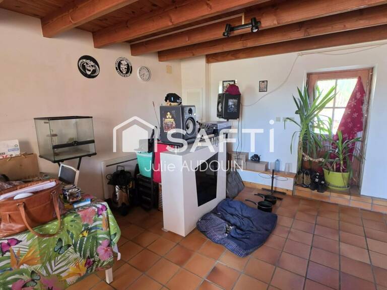 Maison avec cour - Le Douhet — photo 1