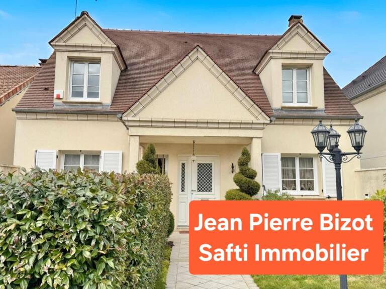 Superbe maison avec piscine sur 442 m² de terrain — photo 1