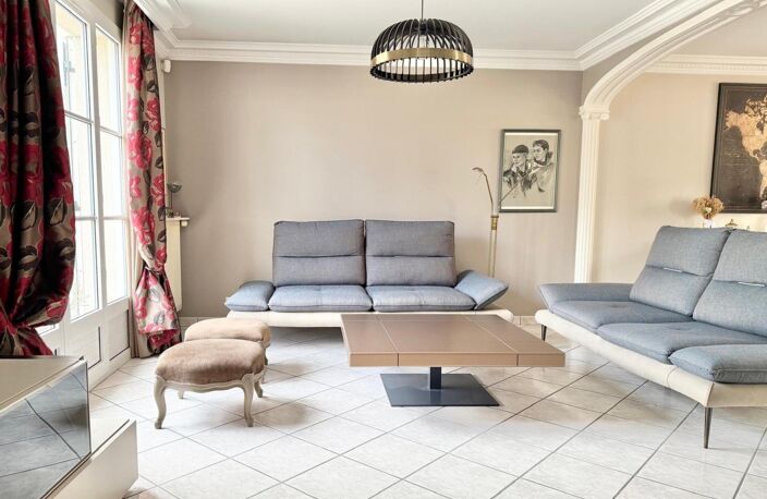 Superbe maison avec piscine sur 442 m² de terrain — photo 3