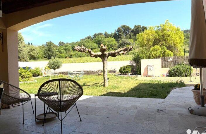 Vente maison 5 pièces 164 m² Saint-Cyr-sur-Mer (83270) — photo 5