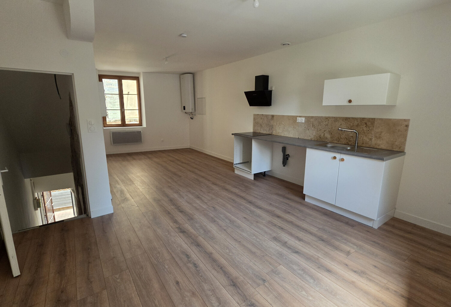 Duplex T3 rénové   67 m2   Dernier étage   Proche des Halles — photo 1