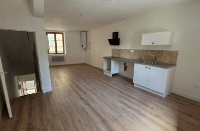Duplex T3 rénové   67 m2   Dernier étage   Proche des Halles — photo du bien