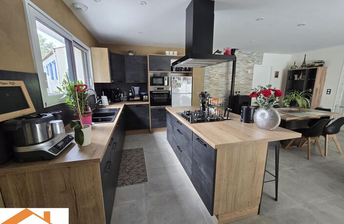 Vente maison 4 pièces 90 m² Les Lucs-sur-Boulogne (85170) — photo 2