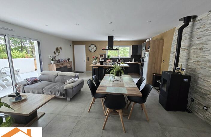 Vente maison 4 pièces 90 m² Les Lucs-sur-Boulogne (85170) — photo 3