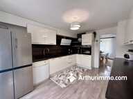 Maison jumelée sur 11 ares avec 2 terrasses et cave — photo 2