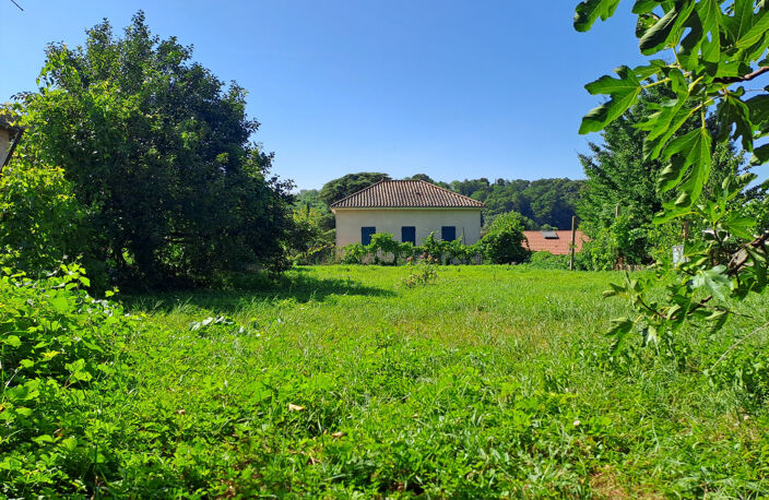 Maison à rénover au centre village de Fontaines Saint Martin — photo 2