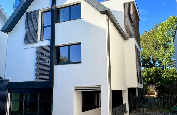 Vente maison 10 pièces 310 m² Vannes (56000) — photo 2