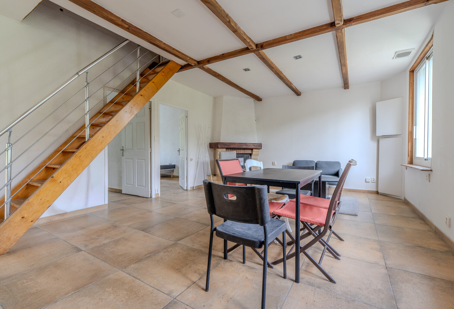 Appartement indépendant en premier étage d'une maison avec j — photo 1