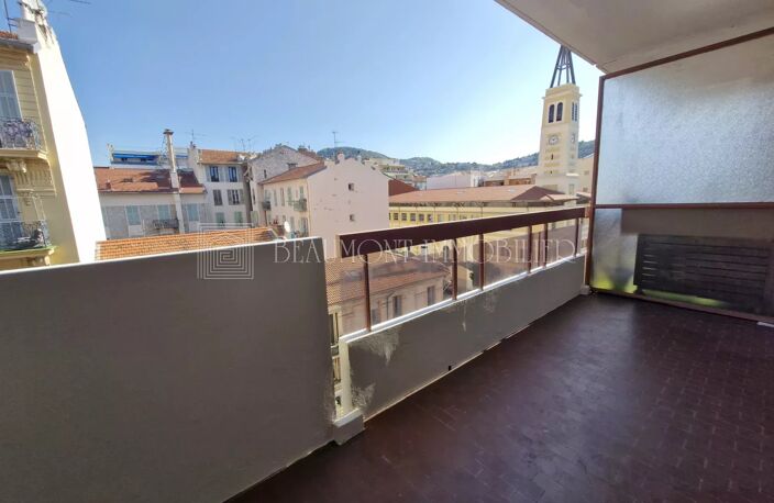 F1 étage élevé , Terrasse Parking à 2 pas de la Place Garibaldi — photo 3