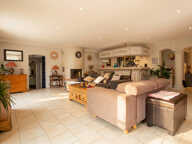 Superbe propriété indépendante de 205 m2 avec piscine sur un — photo 2
