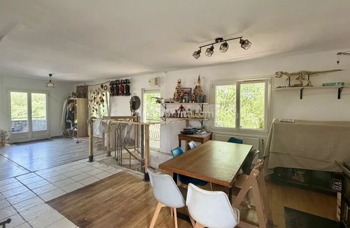 Maison familiale avec terrain clos et arboré de 1256 m², 3 chambres et dépendances — photo 5