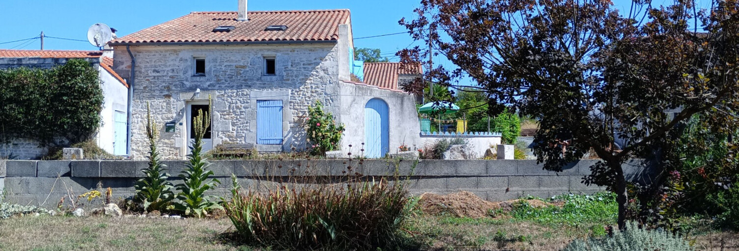 Maison 9 Pièces 156 m² à vendre à Bords (17430)