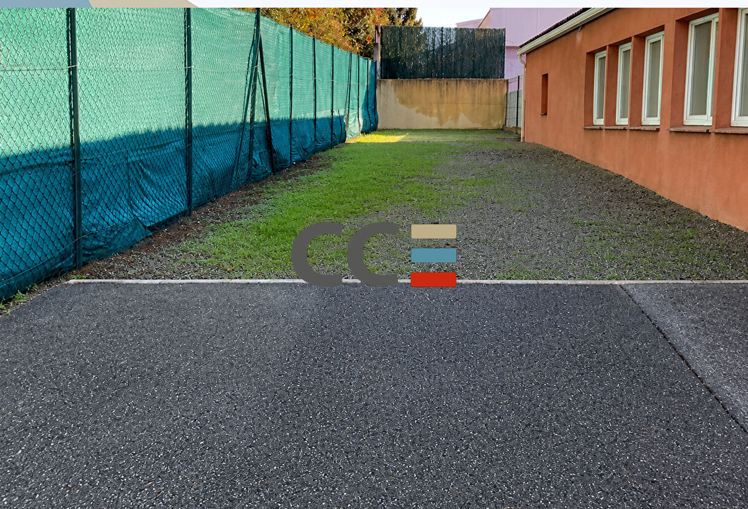 TERRAIN à louer d'une superficie de 150 m2 Saint-Raphaël   (VAR 83) — photo 1