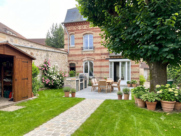 Belle maison familiale de 8 pièces sur jardin arboré ? Emplacement privilégié à Boissy-l'Aillerie — photo 1