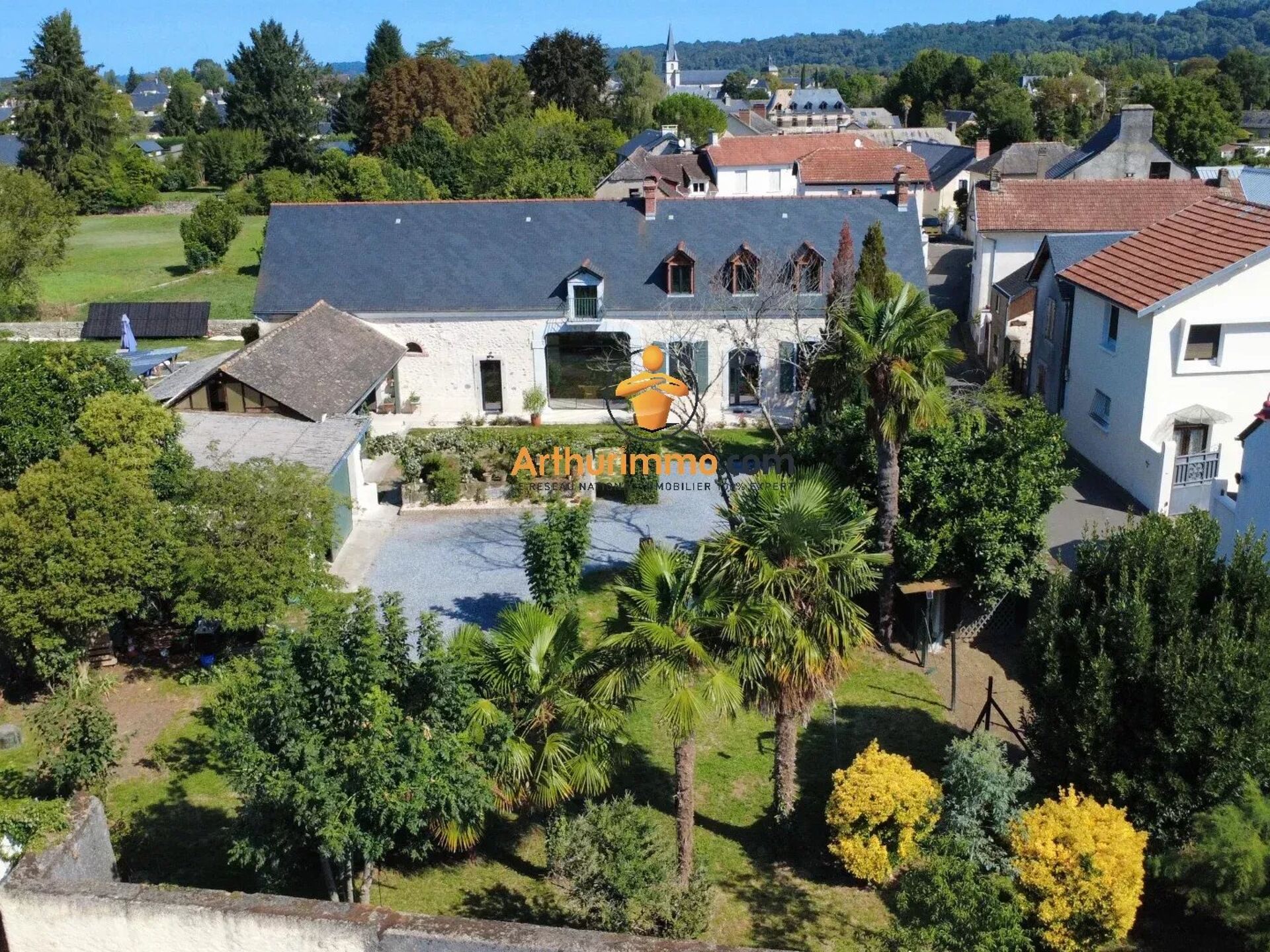 Acheter maison de 9 pièces 254 m² 610 000 € à Pontacq (64530) : une annonce Arthurimmo.com — 2