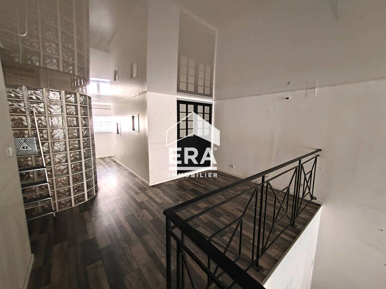 Loft à vendre Marseille 13001  Investissement locatif avec box  Proche Gare Saint-Charles — photo 1