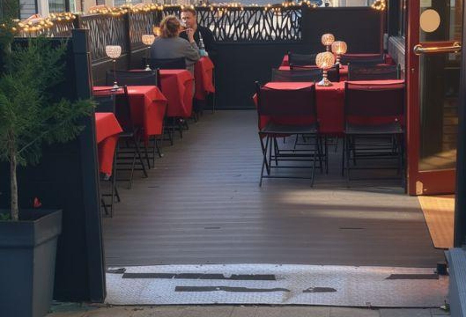 Vente Restaurant 85 m&sup2; — photo 1