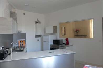 Appartement 3 pièces 760 €