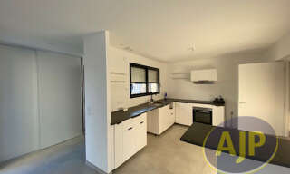 Maison 4 Pièces 105 m² à louer à Saint-Hilaire-de-Chaléons (44680)