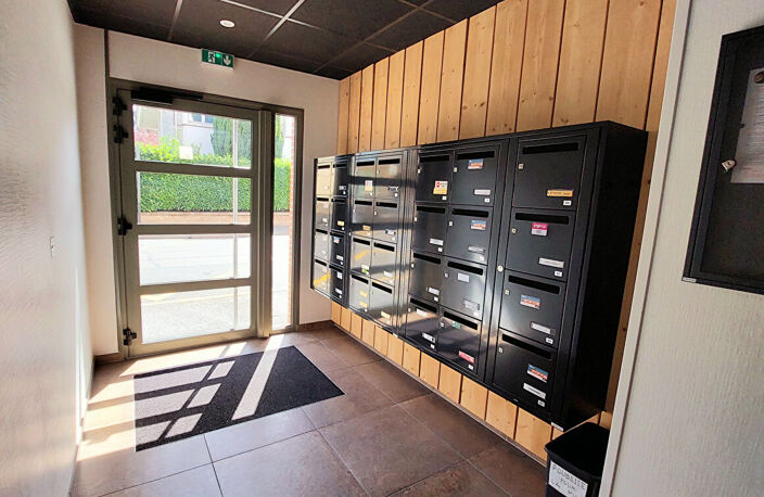 SOUS OFFRE - Appartement  récent Albi 2 pièces 48 m2 + terrasse et parking privatif — photo 3