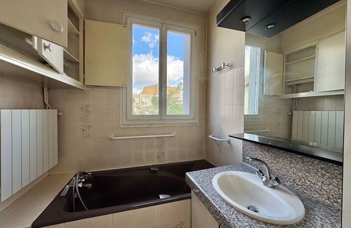 ASNIÈRES DUPLEX  DE 145 M² AU SOL À MODERNISER — photo 5