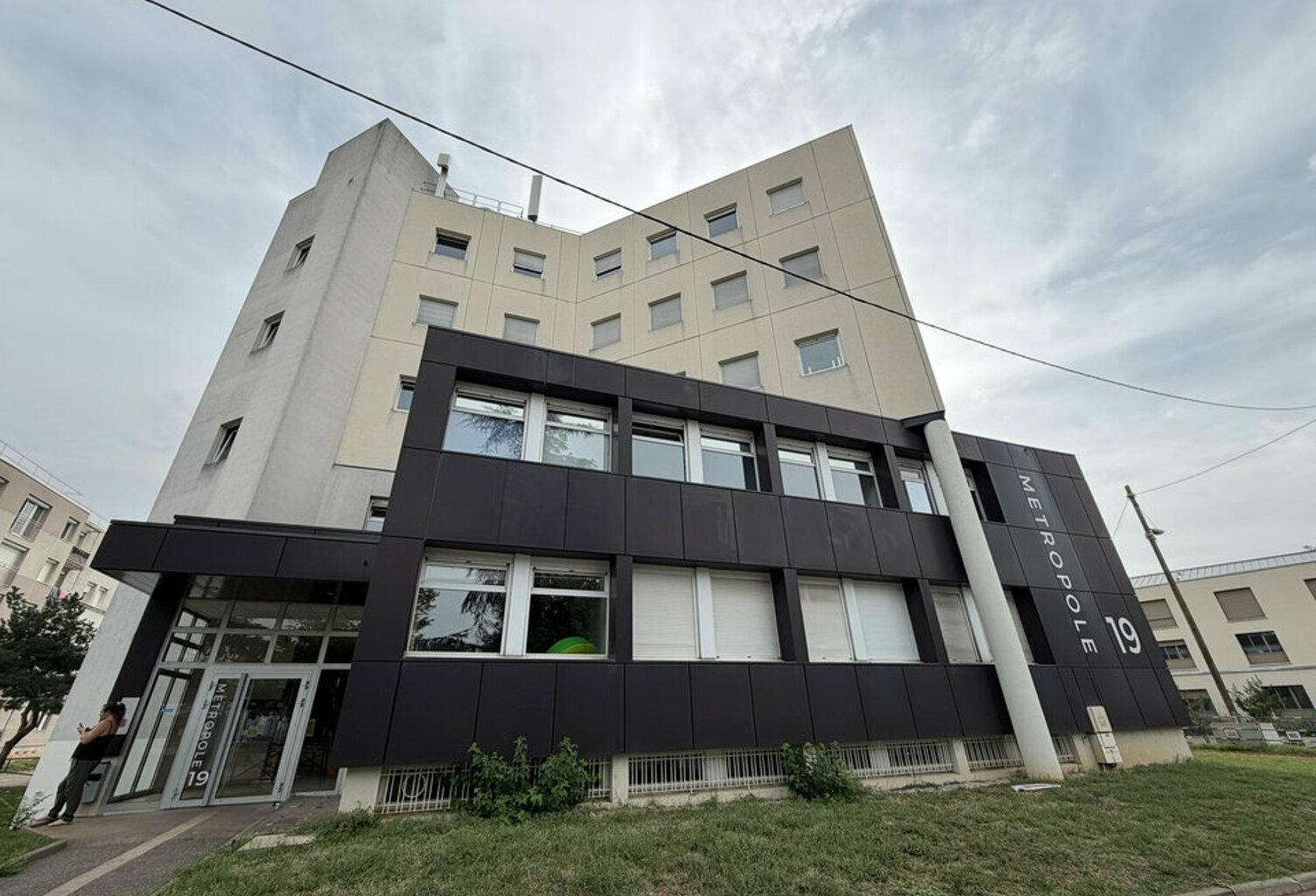 BUREAUX à LOUER — photo 1