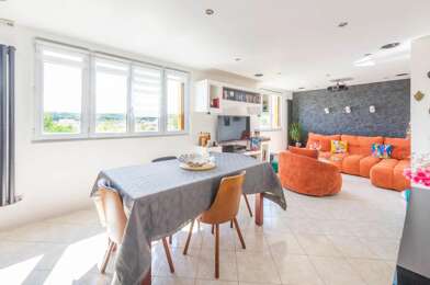 Appartement 5 pièces 221500 €