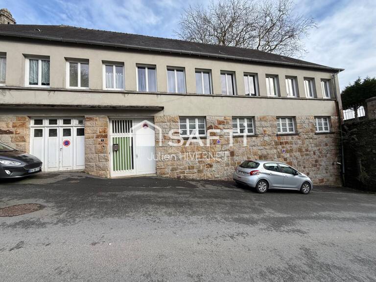 LOCAL PROFESSIONNEL À LOUER  SAINT-MARTIN-DES-CHAMPS — photo 1