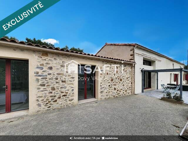 Longère de 250m² 5 chambres et 250m² de garage — photo du bien