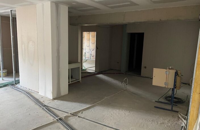 À VENDRE  ESPACE DANS RÉHABILITATION D'UN ANCIEN SITE INDUSTRIEL À AMÉNAGER EN LOFT avec garage et place de parking extérieure privative | GUEBWILLER — photo 3