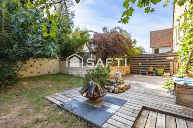 Appartement 6 pièces 259900 €