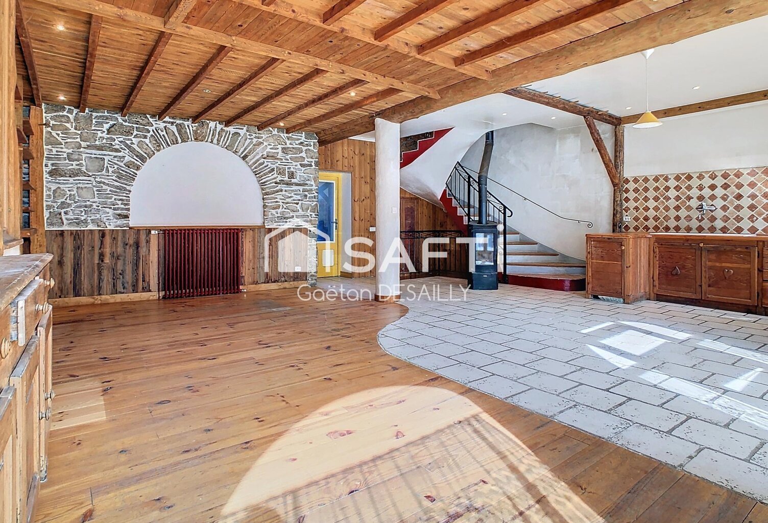 Triplex de 124 m²  histoire, volumes, potentiel — photo 1