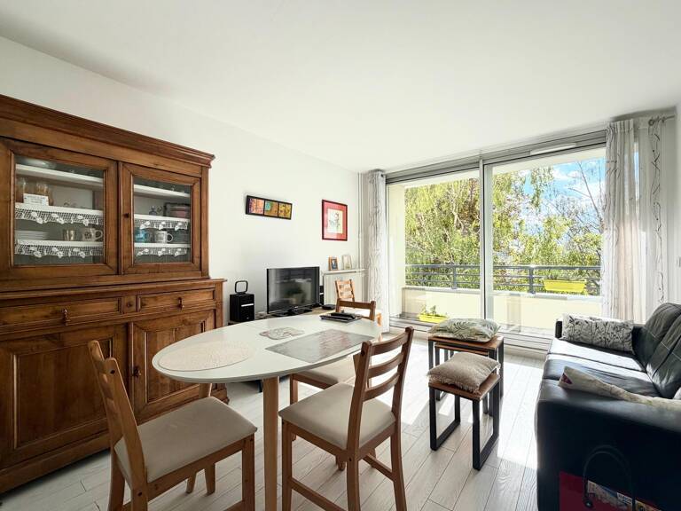 Appartement 3 pièces - balcon - parking - cave — photo 1